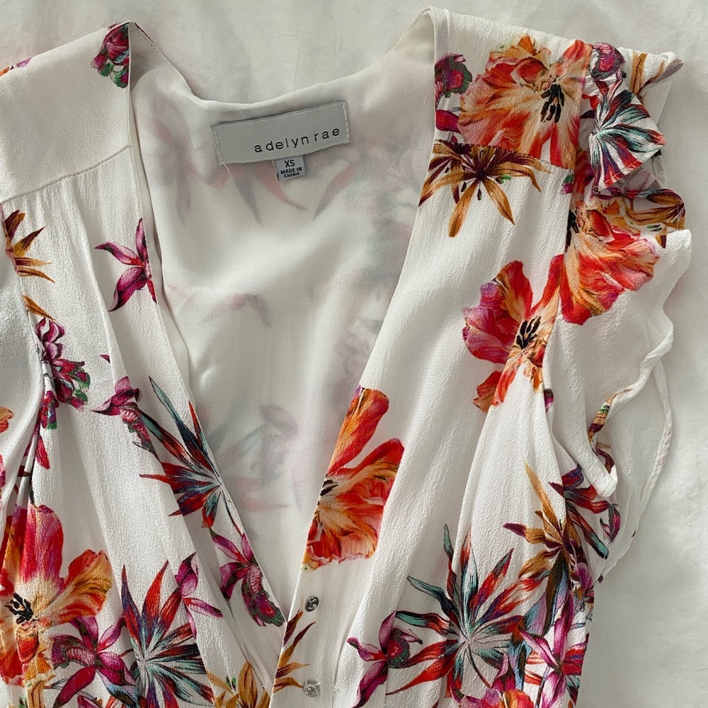 Adelyn Rae White Floral Dress